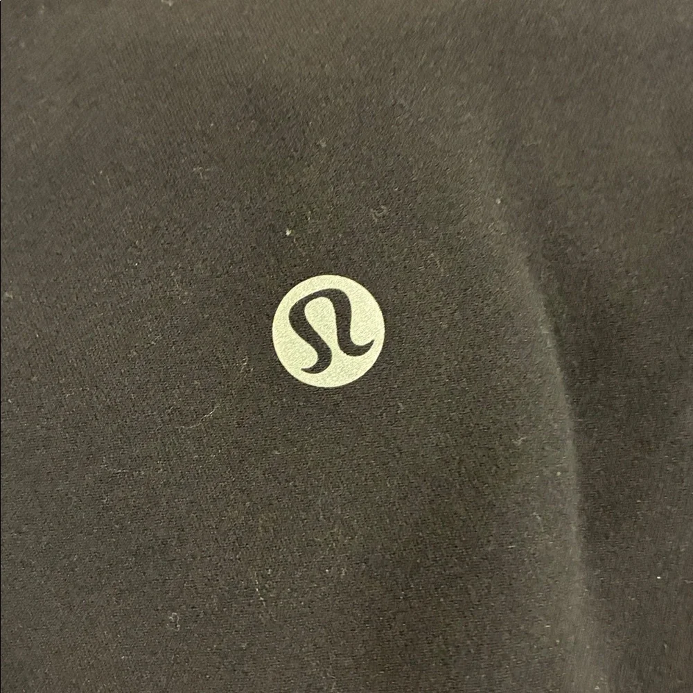 Lululemon Black Align 17” Crop Highrise Leggins - Picture 7 of 10
